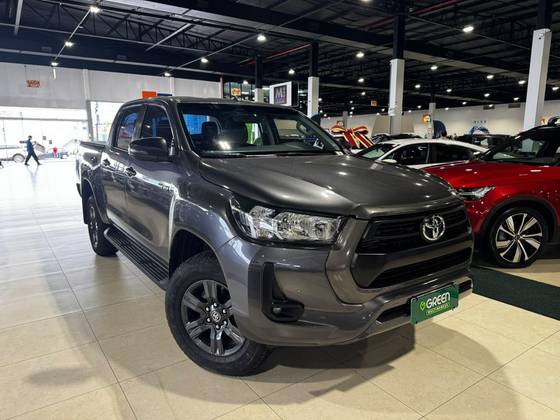TOYOTA HILUX 2.8 D-4D TURBO DIESEL CD SR 4X4 AUTOMÁTICO