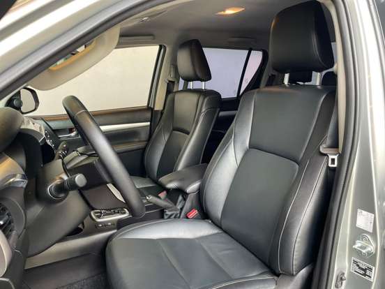 TOYOTA-HILUX-2.8 D-4D TURBO DIESEL CD SRV 4X4 AUTOMÁTICO TOYOTA-HILUX-2021