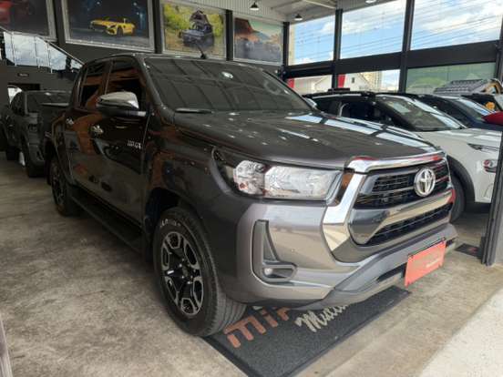 TOYOTA-HILUX-2.8 D-4D TURBO DIESEL CD SRV 4X4 AUTOMÁTICO TOYOTA-HILUX-2021
