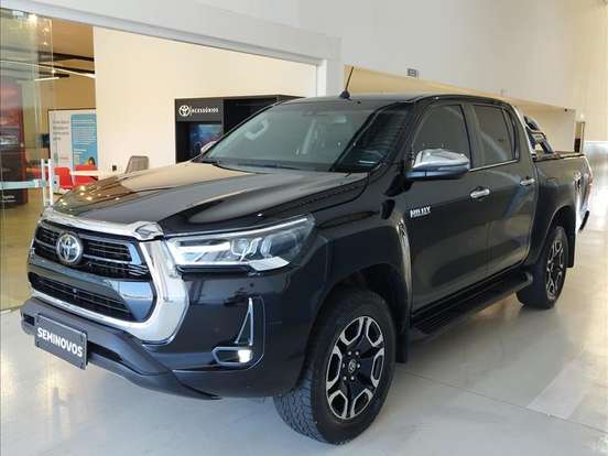 TOYOTA-HILUX-2.8 D-4D TURBO DIESEL CD SRX 4X4 AUTOMÁTICO TOYOTA-HILUX-2021