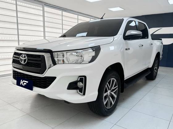 TOYOTA HILUX 2.8 SRV 4X4 CD 16V DIESEL 4P AUTOMÁTICO