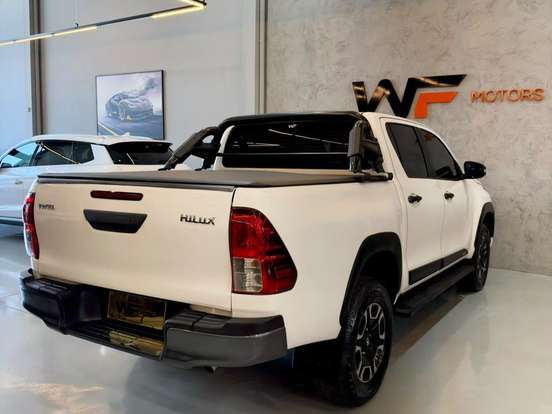 TOYOTA-HILUX-2.8 STD 4X4 CD 16V DIESEL 4P MANUAL TOYOTA-HILUX-2017