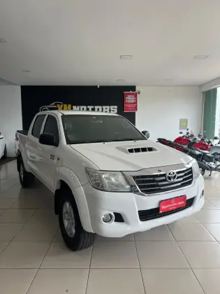 TOYOTA HILUX 3.0 SR 4X4 CD 16V TURBO INTERCOOLER DIESEL 4P AUTOMÁTICO
