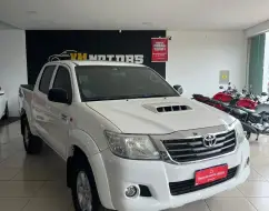 TOYOTA HILUX 3.0 SR 4X4 CD 16V TURBO INTERCOOLER DIESEL 4P AUTOMÁTICO TOYOTA HILUX 3.0 SR 4X4 CD 16V TURBO INTERCOOLER DIESEL 4P AUTOMÁTICO
