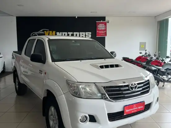 TOYOTA-HILUX-3.0 SR 4X4 CD 16V TURBO INTERCOOLER DIESEL 4P AUTOMÁTICO TOYOTA-HILUX-2015