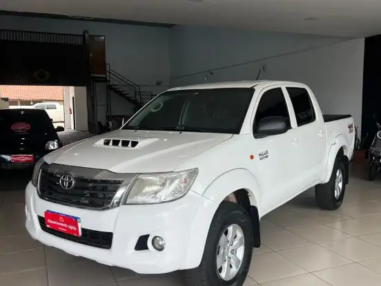 TOYOTA-HILUX-3.0 SR 4X4 CD 16V TURBO INTERCOOLER DIESEL 4P AUTOMÁTICO TOYOTA-HILUX-2015