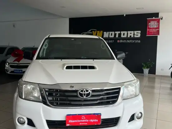 TOYOTA-HILUX-3.0 SR 4X4 CD 16V TURBO INTERCOOLER DIESEL 4P AUTOMÁTICO TOYOTA-HILUX-2015