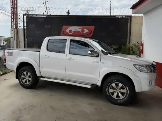 TOYOTA-HILUX-3.0 SR 4X4 CD 16V TURBO INTERCOOLER DIESEL 4P AUTOMÁTICO TOYOTA-HILUX-2012