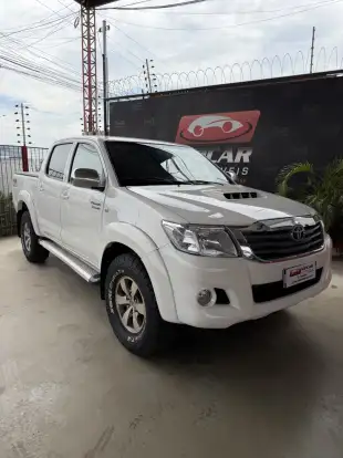 TOYOTA-HILUX-2012