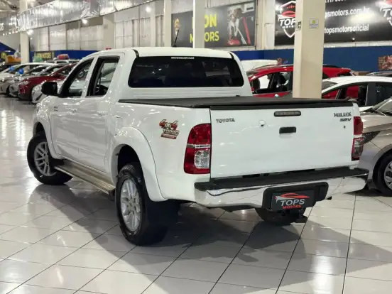 TOYOTA-HILUX-2014