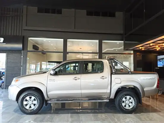 TOYOTA-HILUX-3.0 SRV 4X4 CD 16V TURBO INTERCOOLER DIESEL 4P AUTOMÁTICO TOYOTA-HILUX-2008