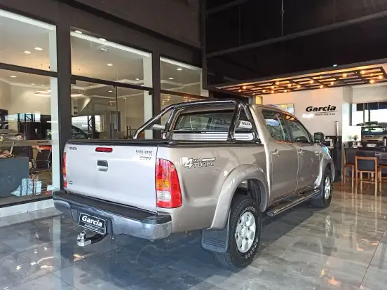 TOYOTA-HILUX-3.0 SRV 4X4 CD 16V TURBO INTERCOOLER DIESEL 4P AUTOMÁTICO TOYOTA-HILUX-2008