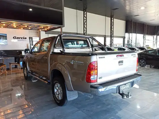 TOYOTA-HILUX-2008