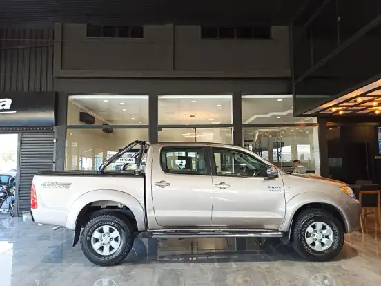 TOYOTA-HILUX-3.0 SRV 4X4 CD 16V TURBO INTERCOOLER DIESEL 4P AUTOMÁTICO TOYOTA-HILUX-2008