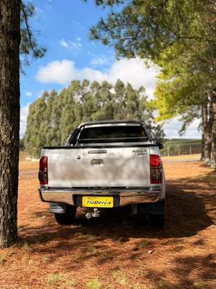 TOYOTA-HILUX-2013