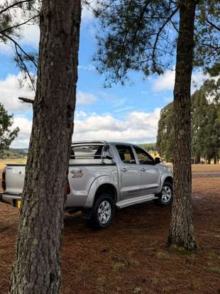 TOYOTA-HILUX-2013