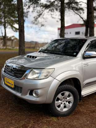 TOYOTA-HILUX-2013