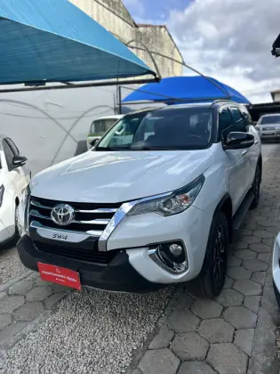 TOYOTA HILUX SW4 2.7 SR 4X2 16V FLEX 4P AUTOMÁTICO
