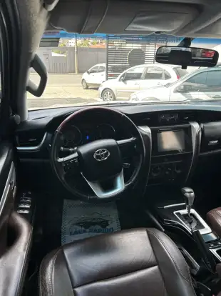 TOYOTA-HILUX SW4-2.7 SR 4X2 16V FLEX 4P AUTOMÁTICO TOYOTA-HILUX SW4-2017