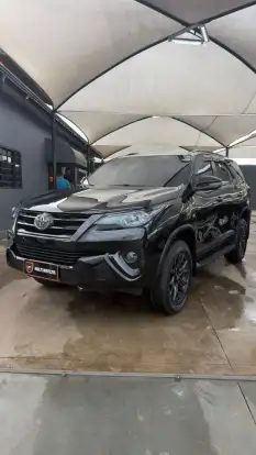 TOYOTA-HILUX SW4-2020