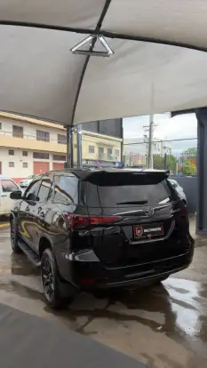 TOYOTA-HILUX SW4-2020