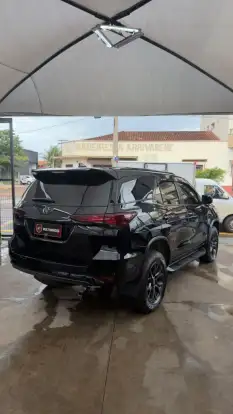 TOYOTA-HILUX SW4-2020