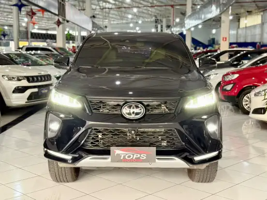 TOYOTA-HILUX SW4-2.8 D-4D TURBO DIESEL DIAMOND 7L 4X4 AUTOMÁTICO TOYOTA-HILUX SW4-2022