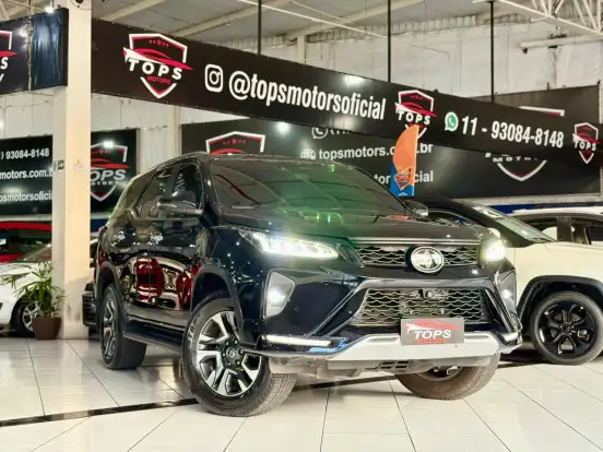 TOYOTA-HILUX SW4-2022