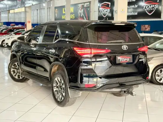 TOYOTA-HILUX SW4-2022