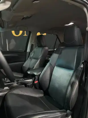 TOYOTA-HILUX SW4-2022