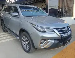 TOYOTA HILUX SW4 2.8 SRX 4X4 7 LUGARES 16V TURBO INTERCOOLER DIESEL 4P AUTOMÁTICO TOYOTA HILUX SW4 2.8 SRX 4X4 7 LUGARES 16V TURBO INTERCOOLER DIESEL 4P AUTOMÁTICO