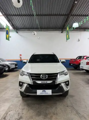TOYOTA-HILUX SW4-2019