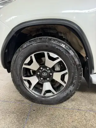 TOYOTA-HILUX SW4-2019