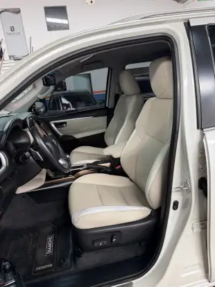 TOYOTA-HILUX SW4-2019