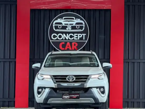 TOYOTA-HILUX SW4-2.8 SRX DIAMOND 4X4 7 LUGARES 16V TURBO INTERCOOLER DIESEL 4P AUTOMÁTICO TOYOTA-HILUX SW4-2019