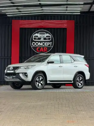 TOYOTA-HILUX SW4-2019