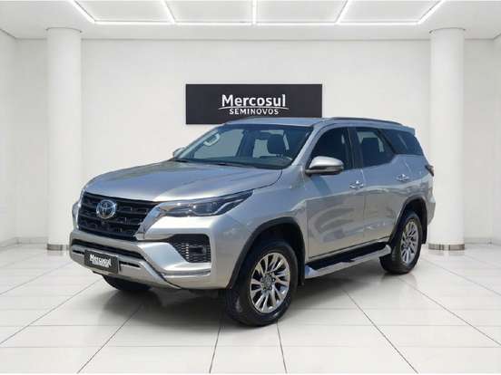 TOYOTA-HILUX SW4-2021