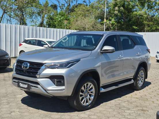 TOYOTA-HILUX SW4-2021