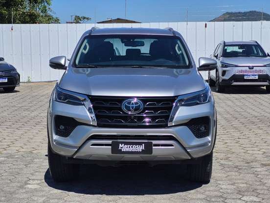 TOYOTA-HILUX SW4-2021