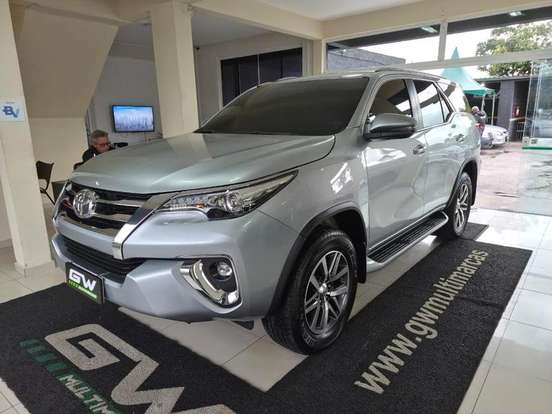 TOYOTA-HILUX SW4-2019