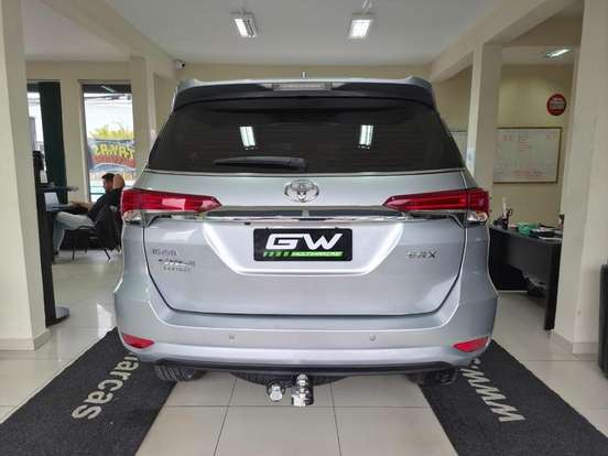 TOYOTA-HILUX SW4-2019