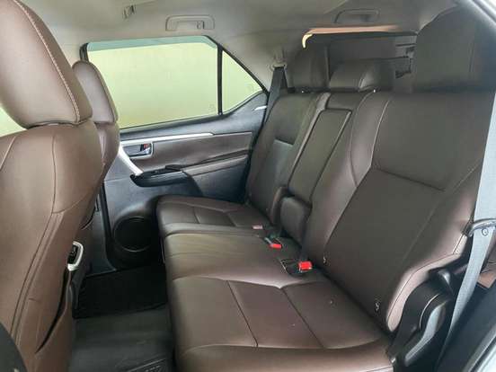 TOYOTA-HILUX SW4-2018