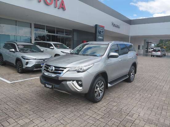 TOYOTA-HILUX SW4-2019