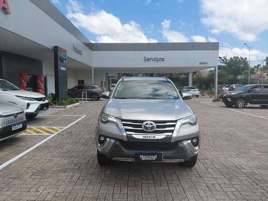 TOYOTA-HILUX SW4-2019