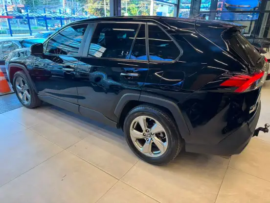 TOYOTA-RAV4-2020