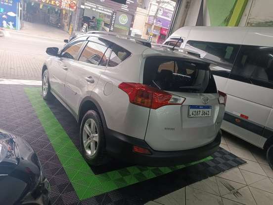 TOYOTA-RAV4-2013