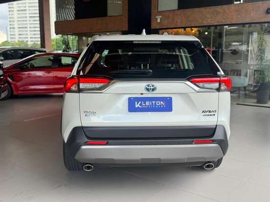 TOYOTA-RAV4-2020