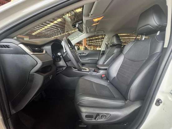 TOYOTA-RAV4-2020