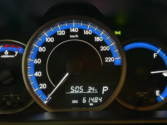 TOYOTA-YARIS-2021