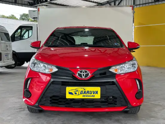 TOYOTA-YARIS-2019